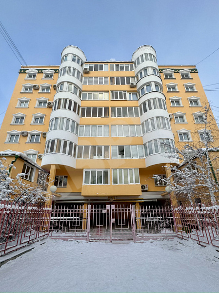 Купить 3 комнатную квартиру площадью 104 кв.м за 22500000 рублей
